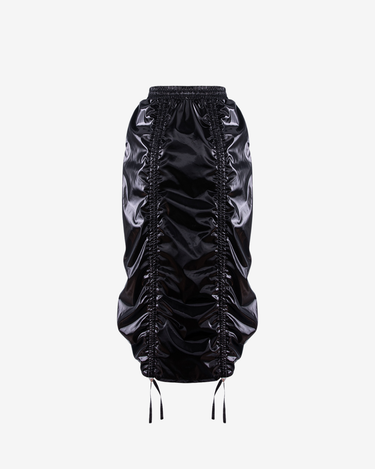 Fusta Pearl, Neagra