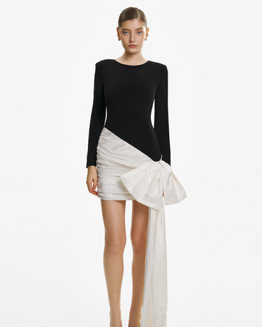 Rochie Mini Asimetrica cu Funda