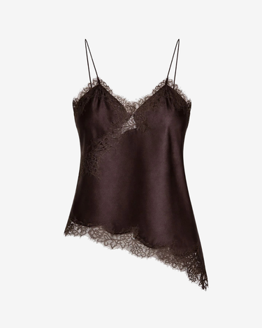 Top din Dantela, Maro