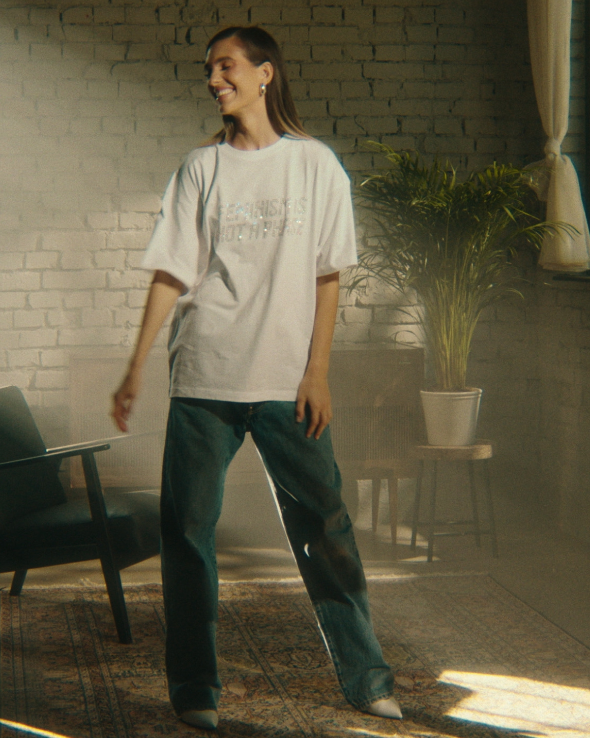 Tricou "Feminism is Not a Phase"