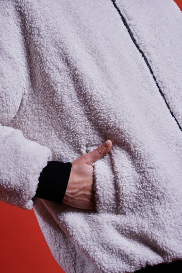 Retro Future Bomber oversized alb unisex cu textura teddy